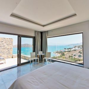 Deluxe Room Jacuzzi Sea View